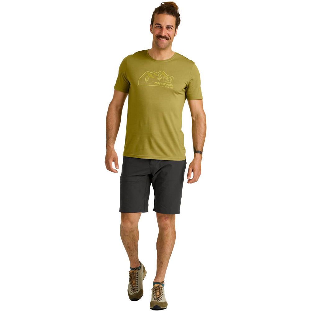 Brenta Shorts Men black raven