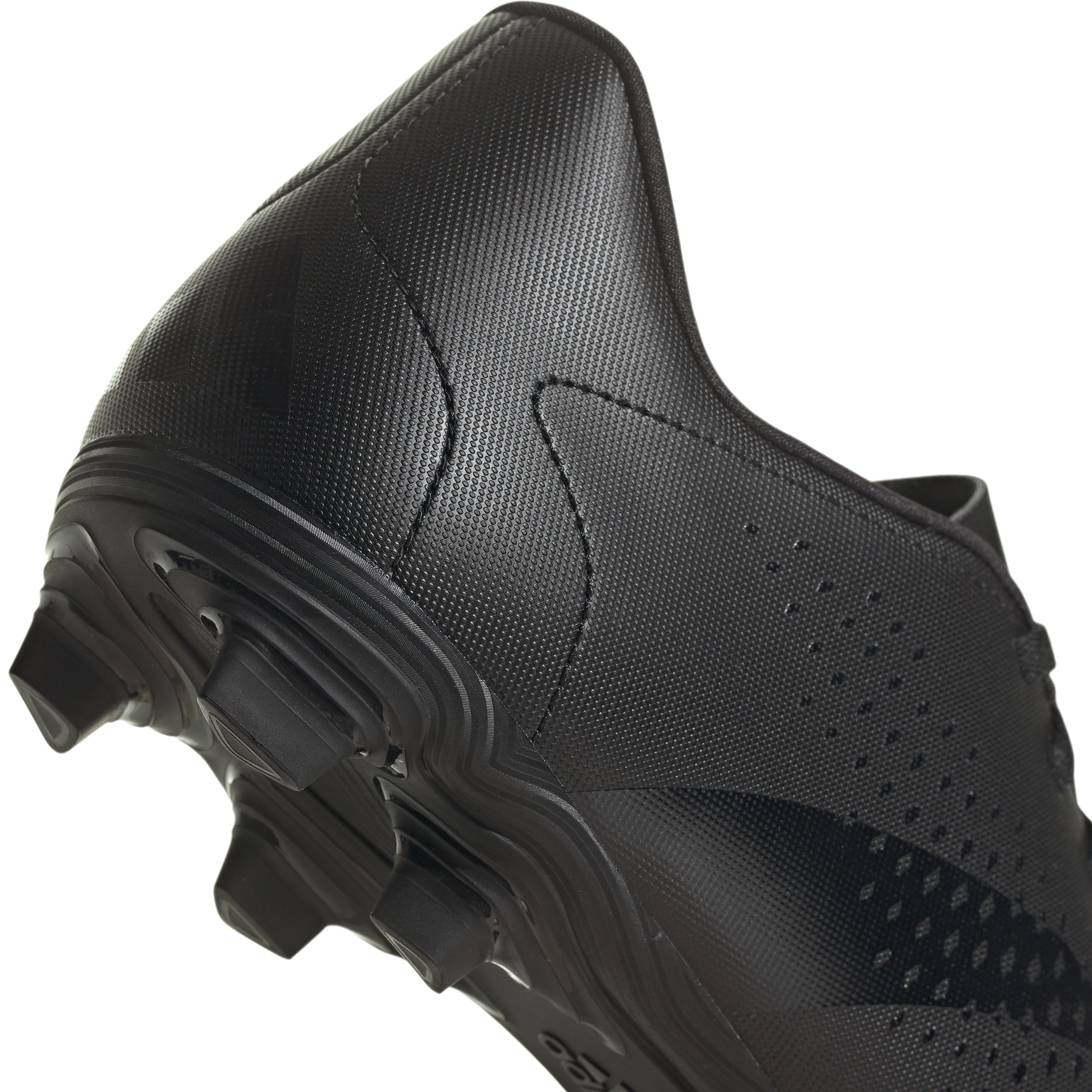 Predator Accuracy.4 FxG Football Shoes core black